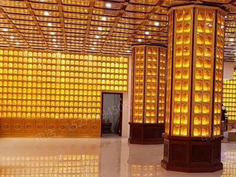 乌拉特后旗圆柱式万佛墙